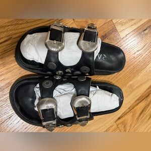 STRATEGIA Black Sandals with Silver Buckles